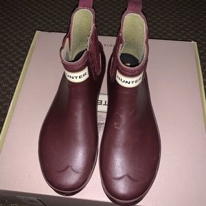 Hunter Boots Loganberry size 6